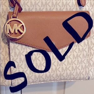 Michael Kors purse